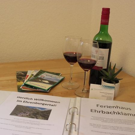 Ferienhaus Ehrbachklamm โบรเดนบาค ภายนอก รูปภาพ